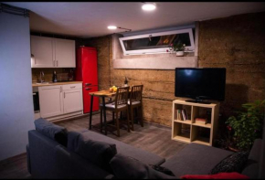 Cozy Central Apartment